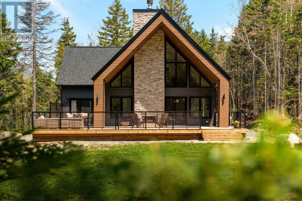 169 Paces Lake Drive, Musquodoboit Harbour