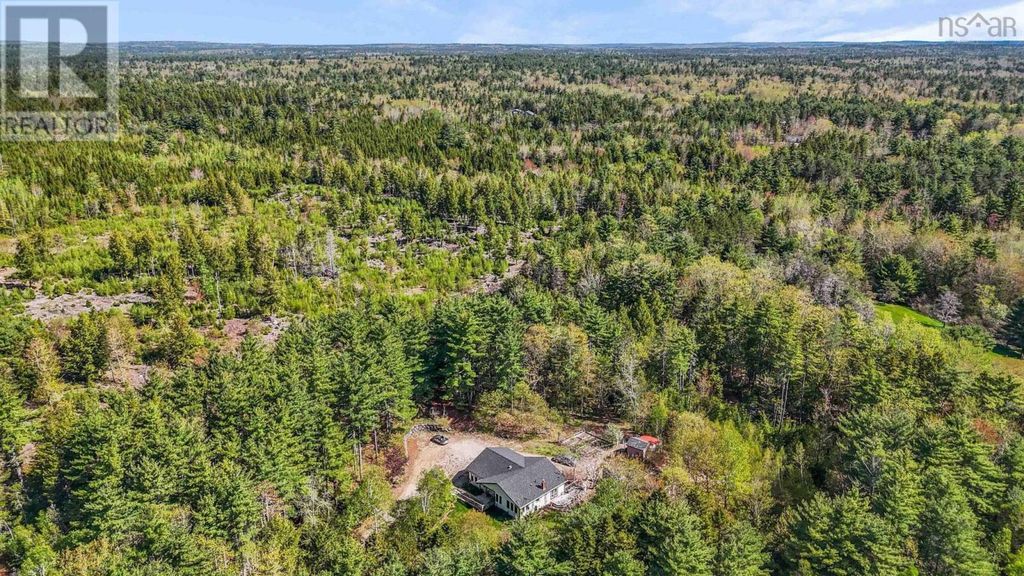 886 Woodstock Road, Clearland