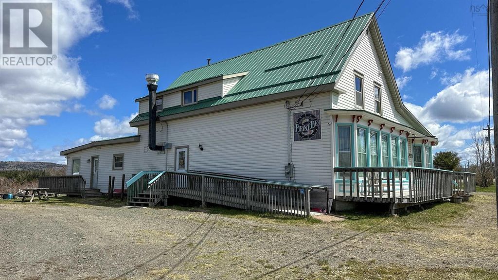 951 Highway 2, Five Islands