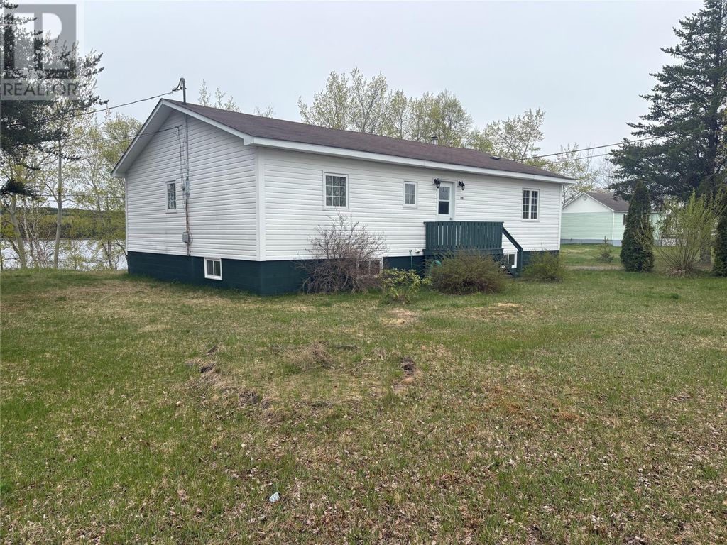 105 Main Street, Bishop's Falls