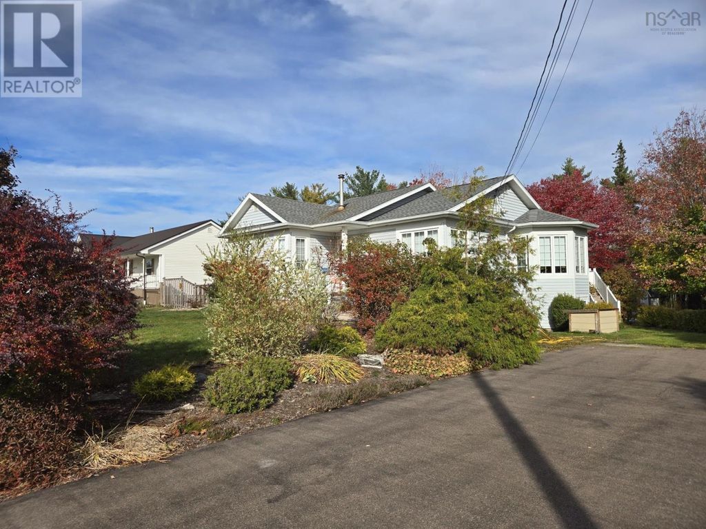 40 Silverwood Dr., Valley
