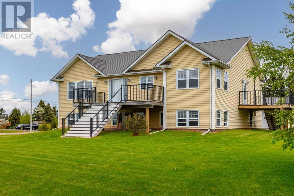 319 Birkallum Drive, Mermaid