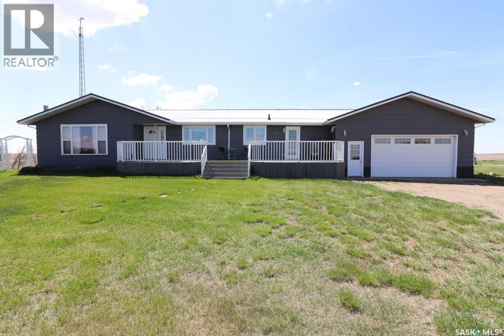 329344 Township Road 250, Chesterfield Rm No. 261