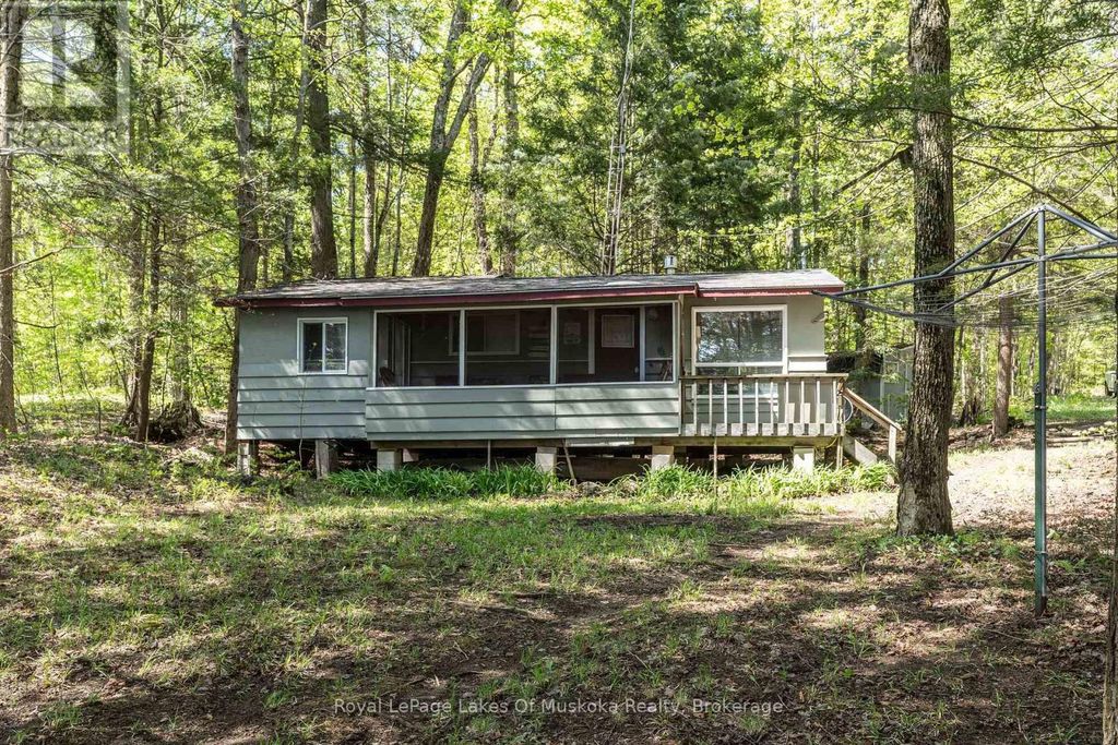 1082 Lakeshore Drive S, Bracebridge (oakley)