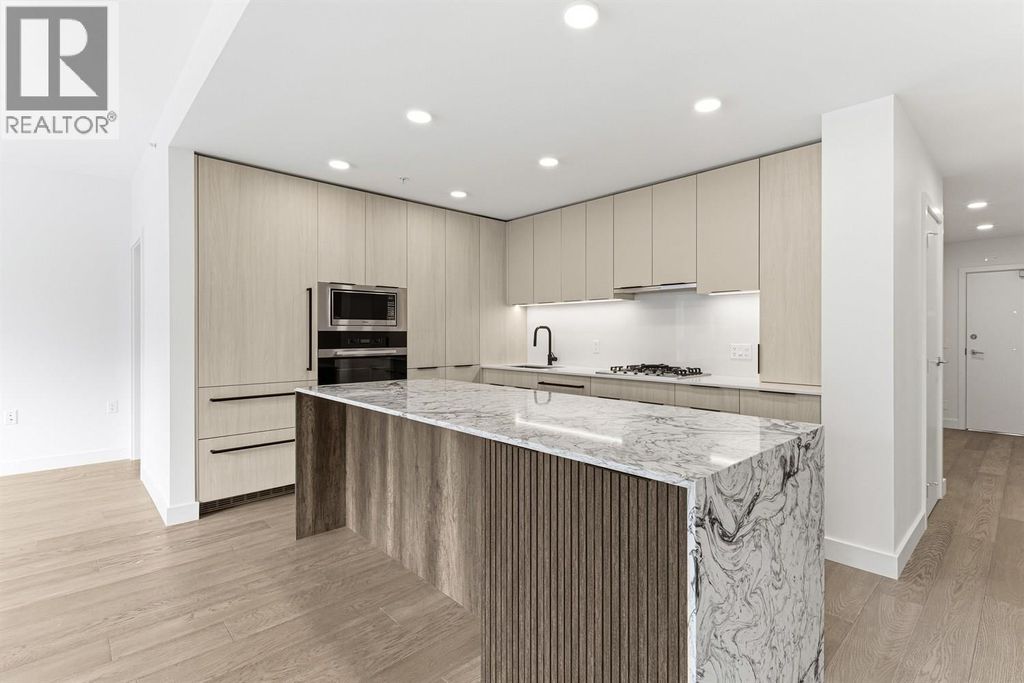 205 3590 W 39th Avenue, Vancouver