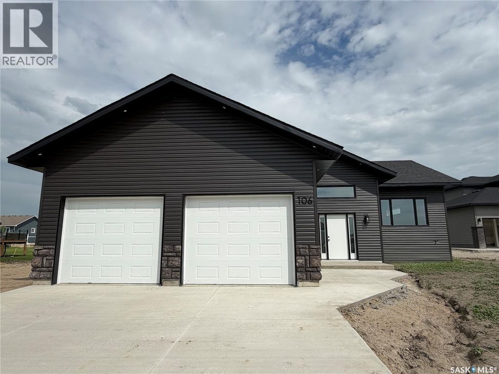 106 Lakewood Drive, Humboldt