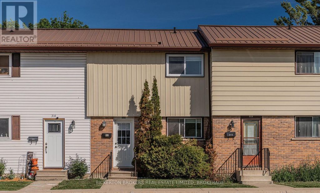 11 - 316 Forsyth Street, Gananoque