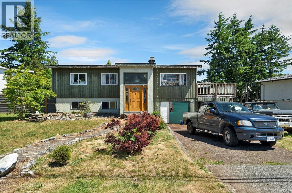763 Upland Dr, Campbell River