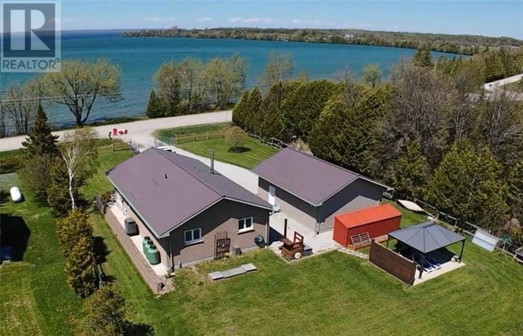 7225 Hwy 542, Mindemoya