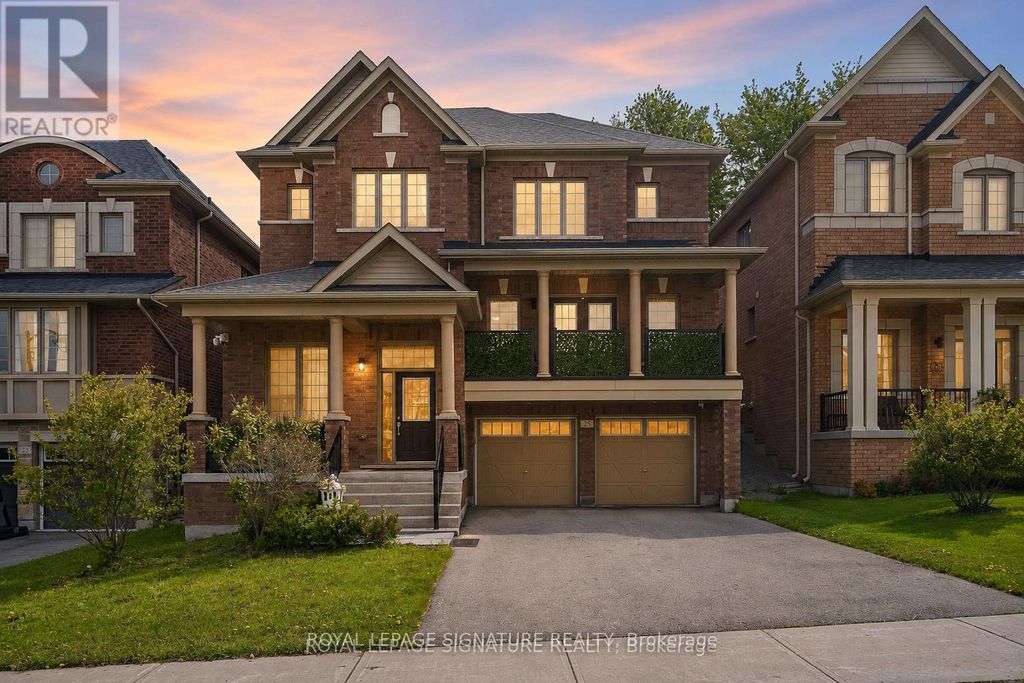 23 Cyprus Glen, East Gwillimbury (holland Landing)