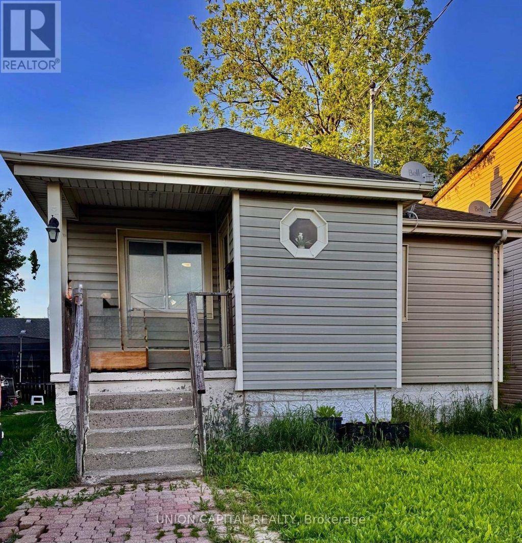 16 Cumming Street, St. Catharines (western Hill)