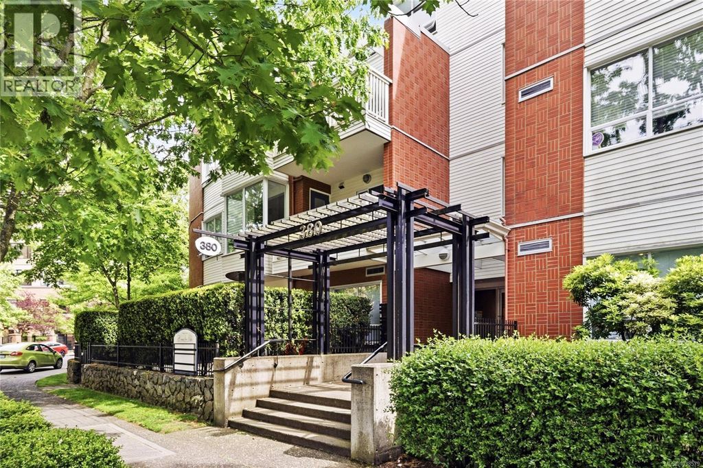 409 380 Waterfront Cres, Victoria
