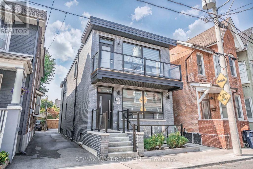268 Sterling Road, Toronto (dufferin Grove)