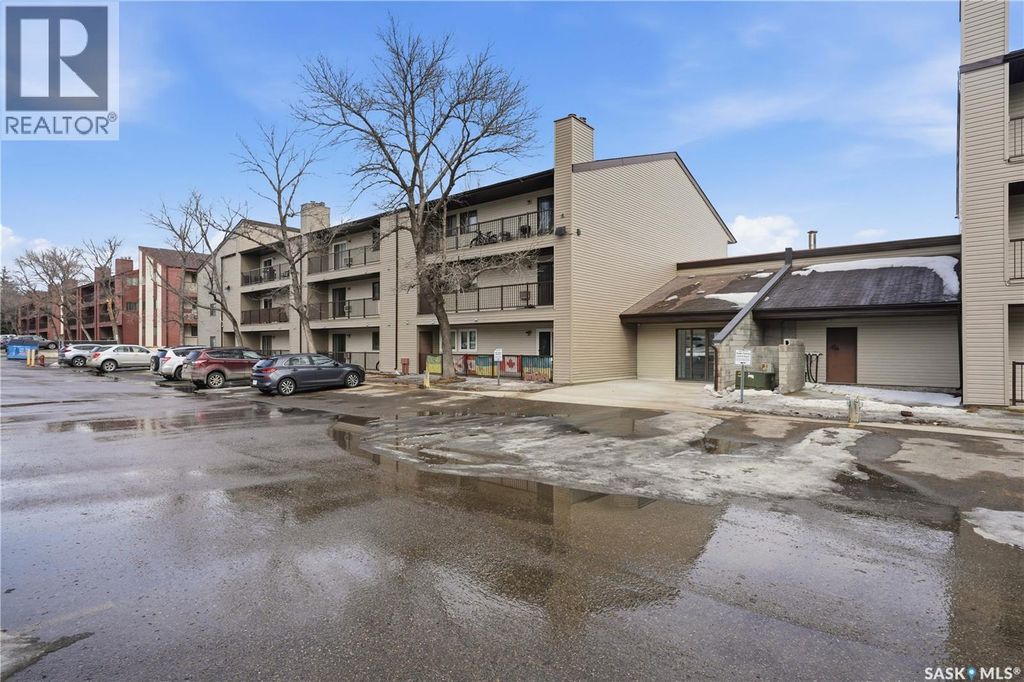 208b 4040 8th Street E, Saskatoon