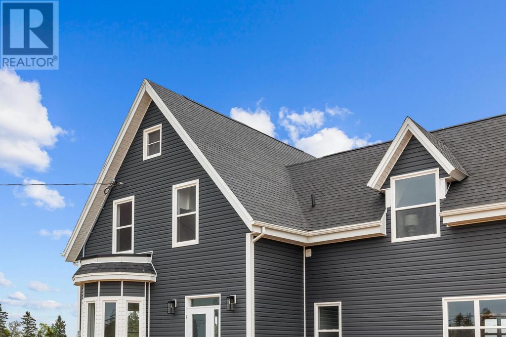 1421 Route 1a, Middleton