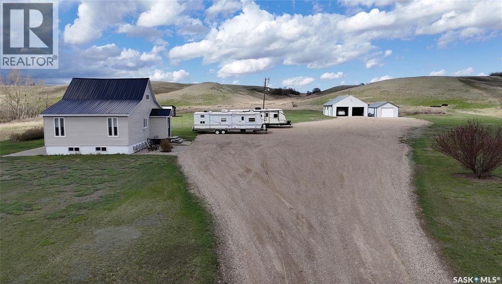 East Craik Acreage, Craik