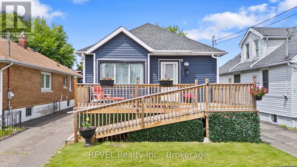 217 Niagara Street N, St. Catharines (facer)