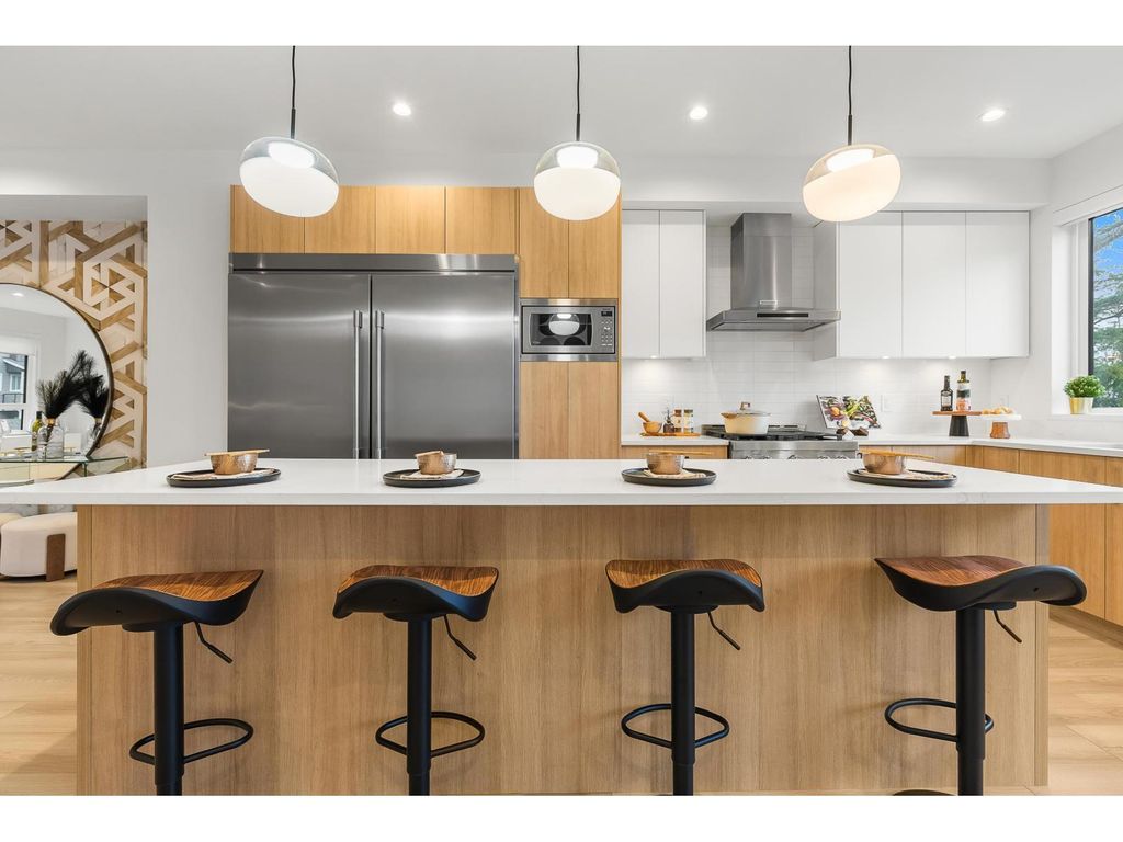 10 17538 100 Avenue, Surrey