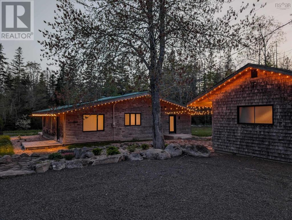 2051 Perotte Road, Perotte