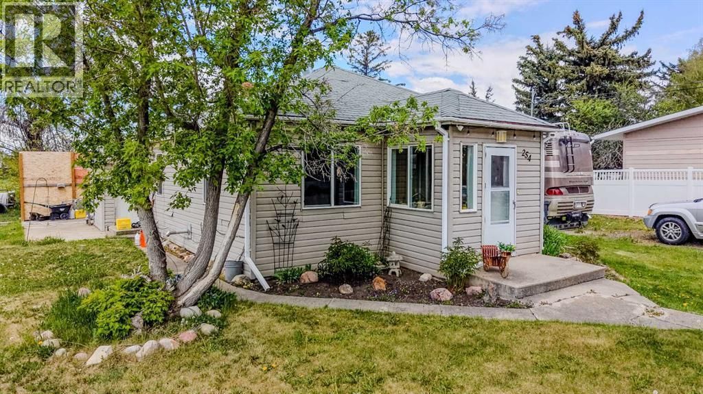 254 N 200 W, Raymond