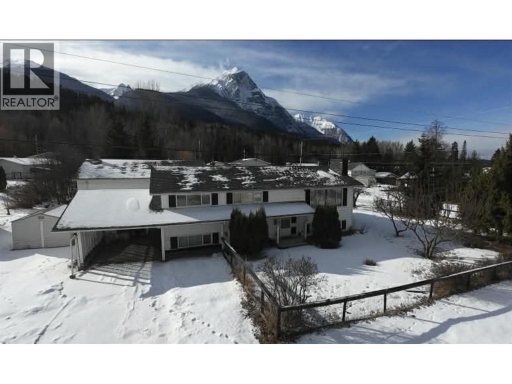 4522 13th Avenue, New Hazelton