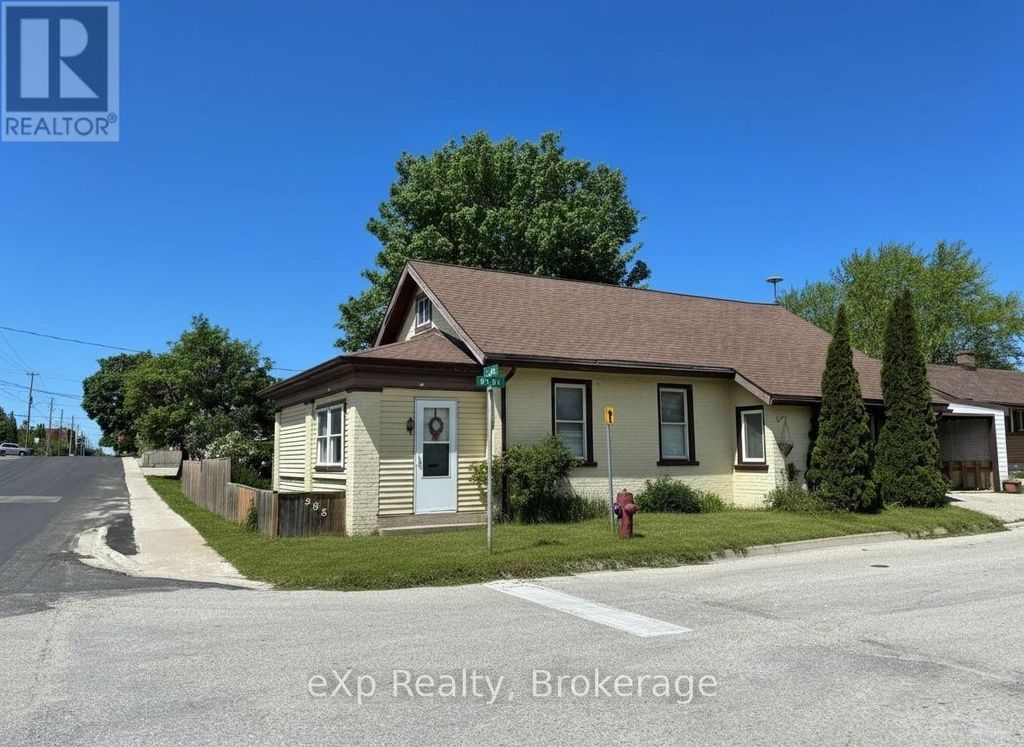 385 11th Avenue, Hanover