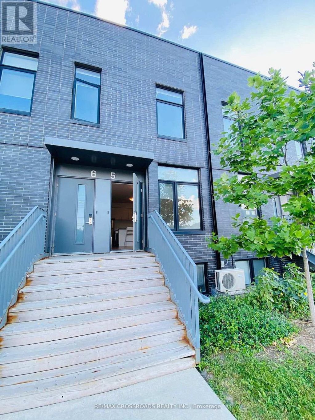 5 - 1720 Simcoe Street N, Oshawa (samac)