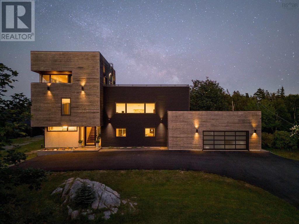 78 Shore Road, Herring Cove
