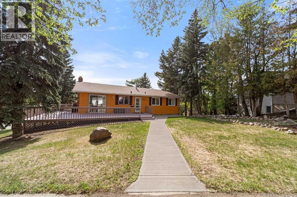 4702 51 Street, Camrose