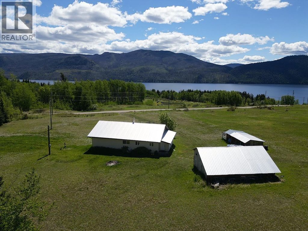 3150 Francois Lake Road, Fraser Lake