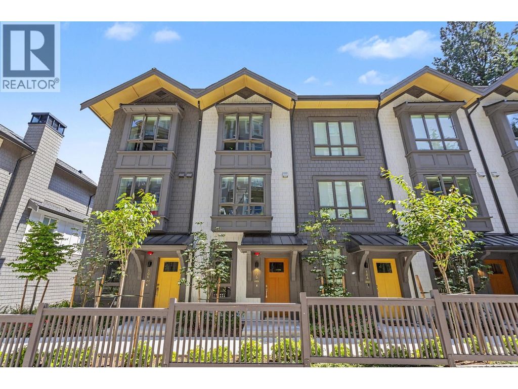 105 2304 Emery Court, North Vancouver