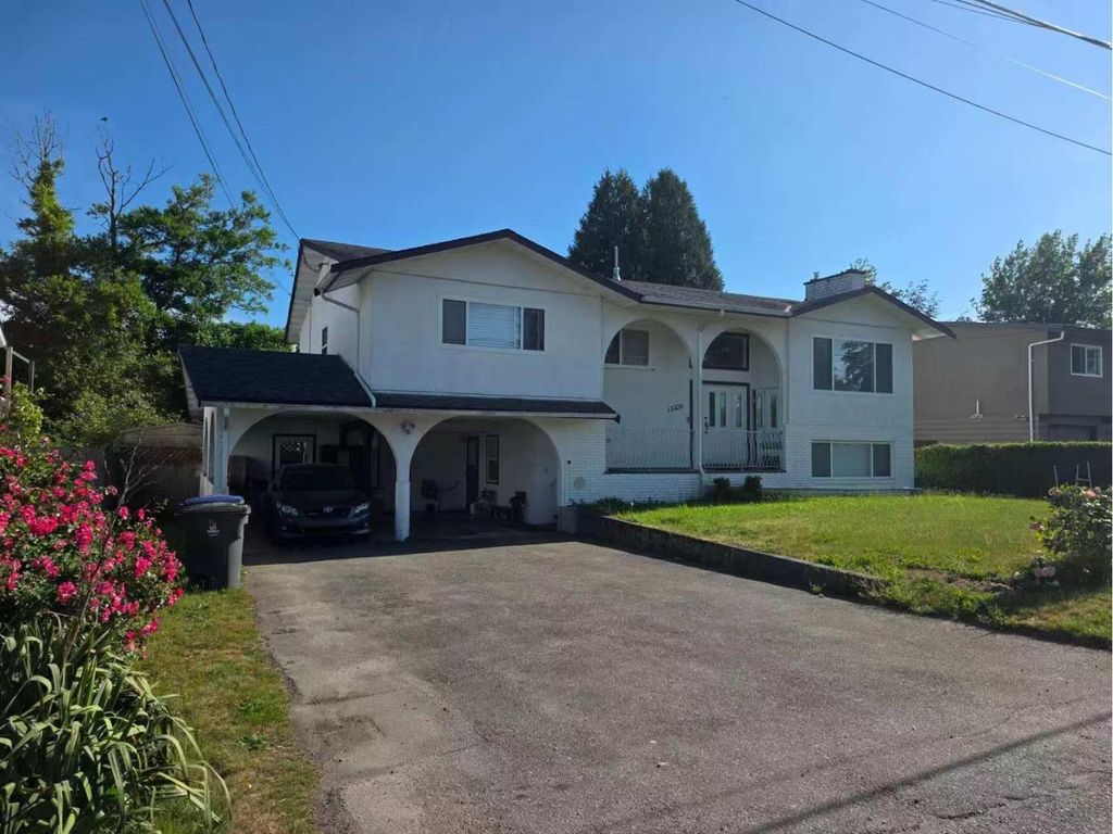 15526 17 Avenue, Surrey