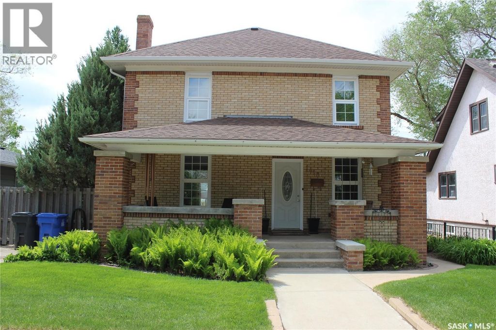 1418 2nd Street, Estevan