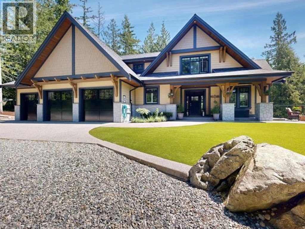 3128 Ponderosa Place, Powell River