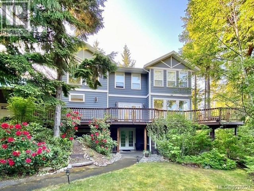 1571 Meadowood Way, Qualicum Beach