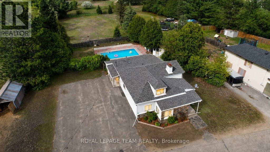 26 Lane Street, Madawaska Valley