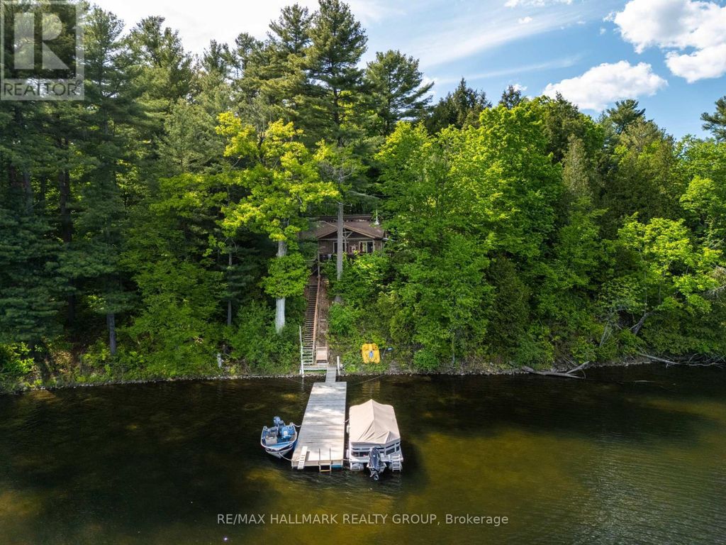 7040 Lower Beverley Road, Rideau Lakes
