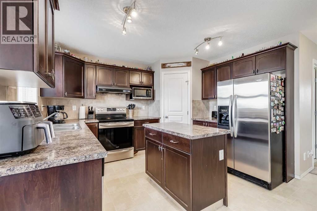 31 Taralake Gardens Ne, Calgary