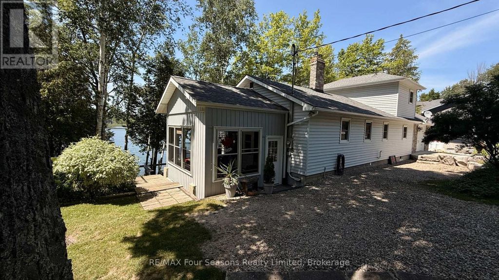 52 Shore Drive, South Bruce Peninsula