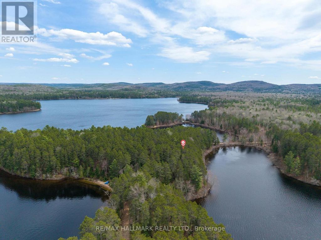 83 Chapel Road, Madawaska Valley