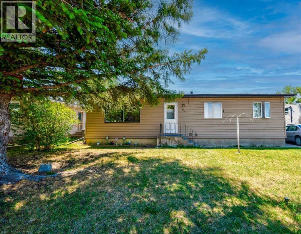 517 55 Avenue W, Claresholm
