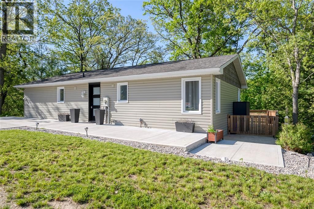 9826 Northville Crescent Unit# Unit #14, Lambton Shores