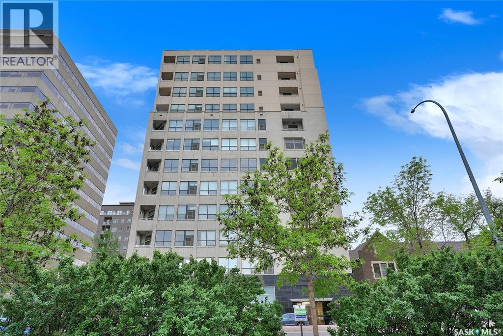 208 1901 Victoria Avenue, Regina