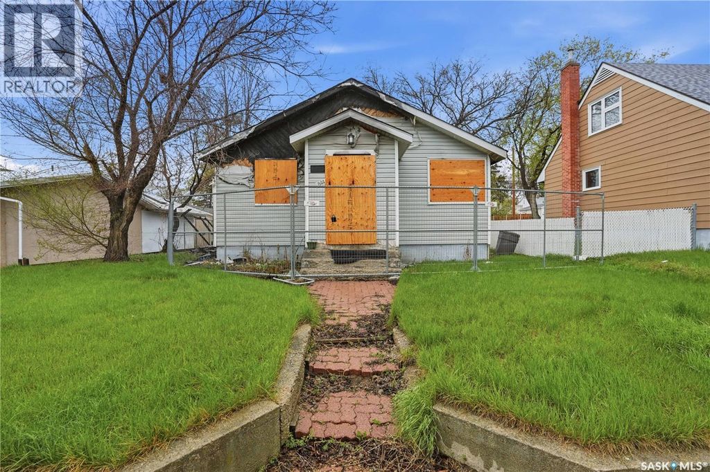 844 6th Avenue Nw, Moose Jaw