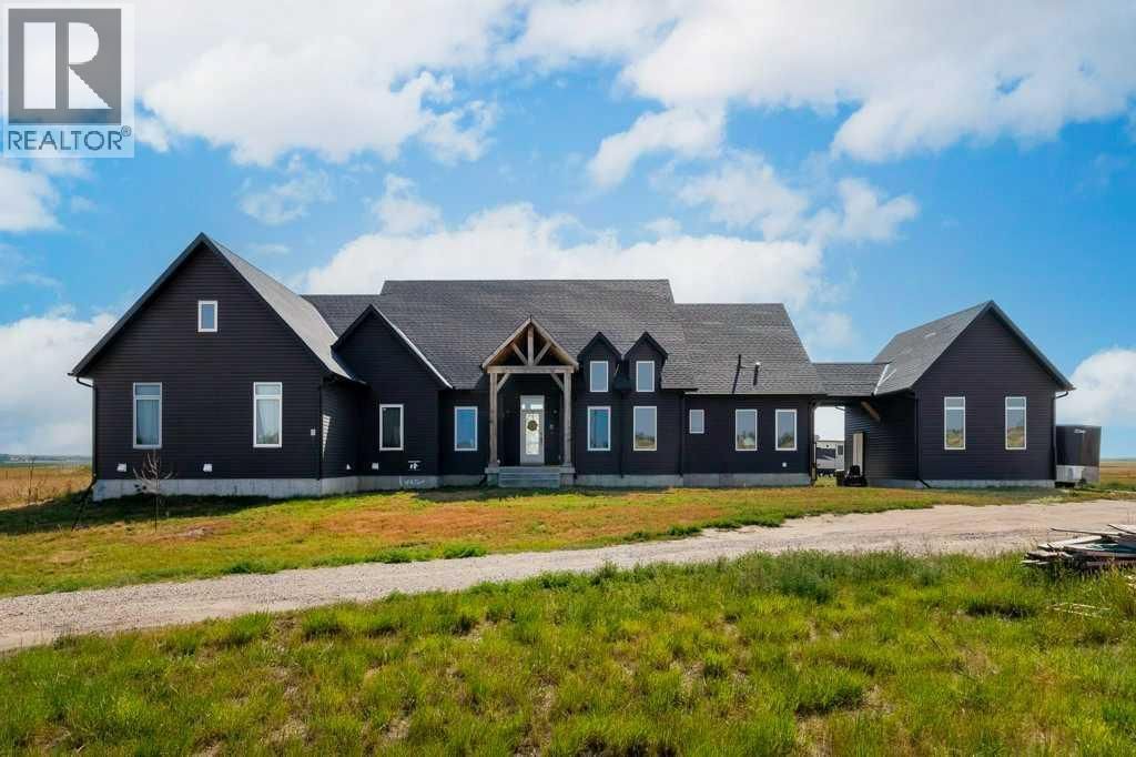 242017 Township Road 232, Rural Wheatland County