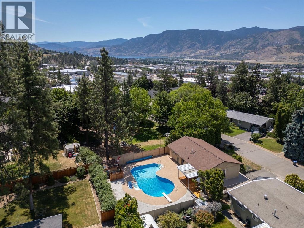 186 Dunant Crescent, Penticton