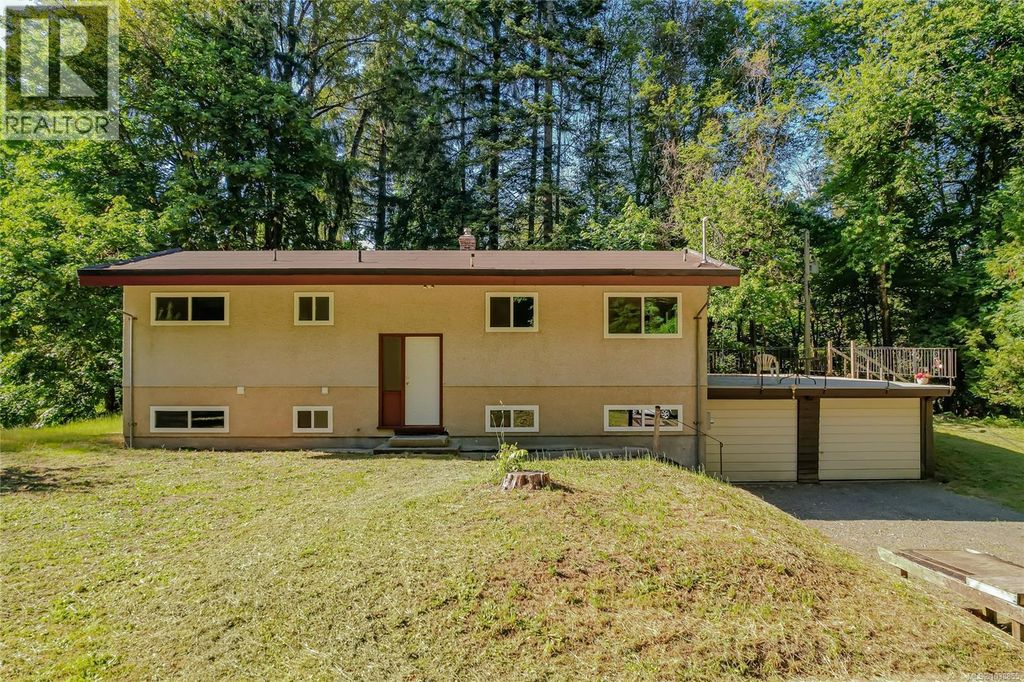 3246 Gibbins Rd, Duncan