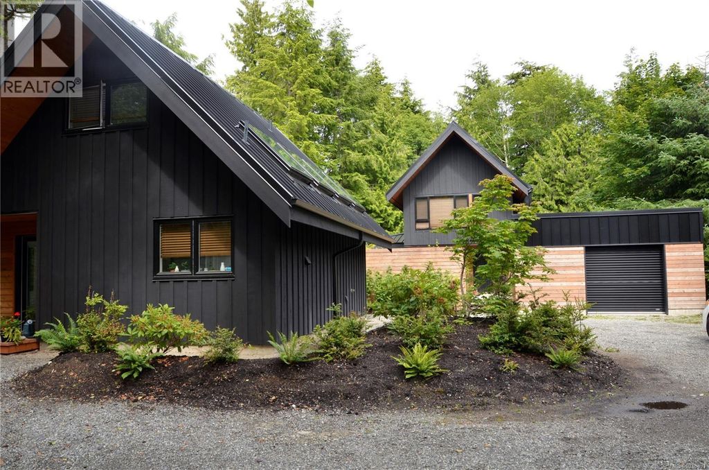 1156 Pacific Rim Hwy, Tofino