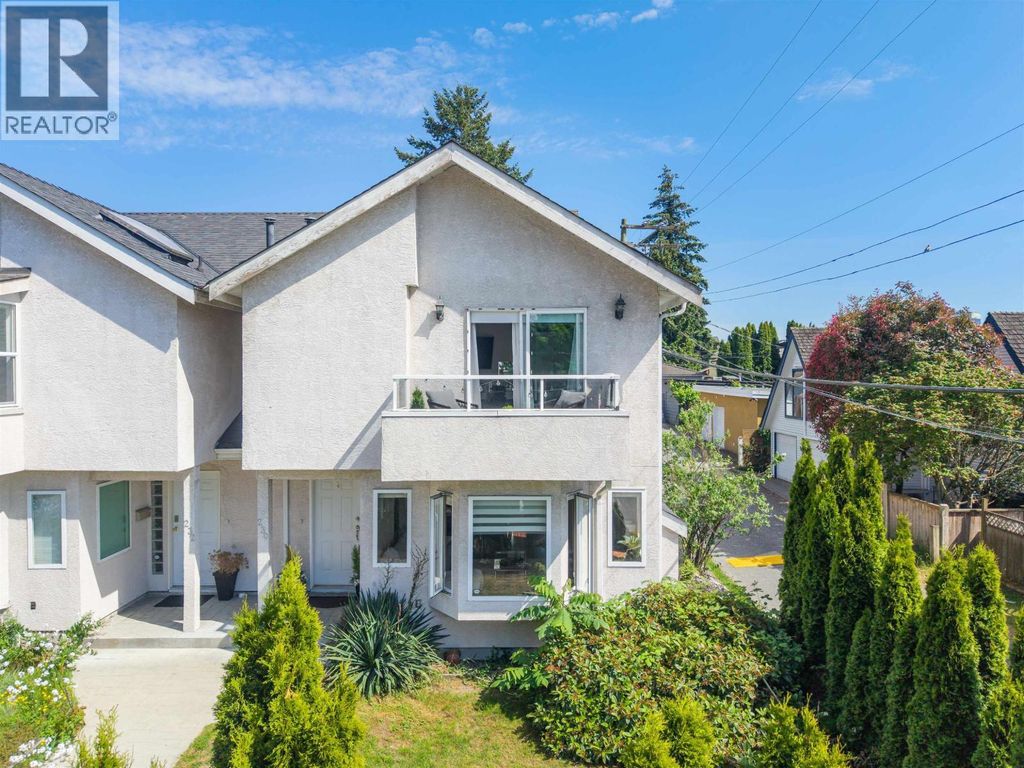 230 St. Patricks Avenue, North Vancouver