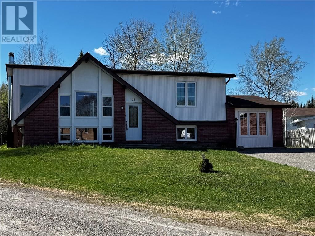 14 Lynne Court, Chapleau